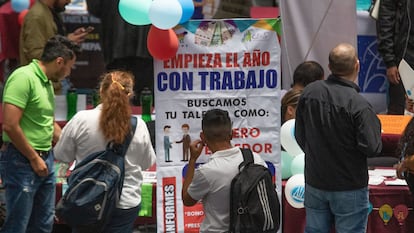 Una feria de empleo en Ciudad de México.