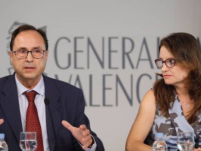 El consejero de Hacienda, Vicent Soler, y la vicepresidenta del Consell, M&oacute;nica Oltra. 