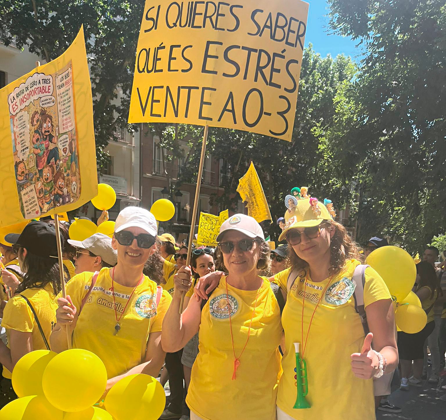 On the far right, Alicia María Mendiola, 49 years old, from Badajoz, a worker at the Pastores de Belén nursery school, during the demonstration held this Saturday in Madrid.  