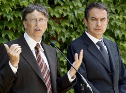 El presidente del Gobierno, José Luis Rodríguez Zapatero, ha recibido en la Moncloa al fundador de Microsoft, Bill Gates.
