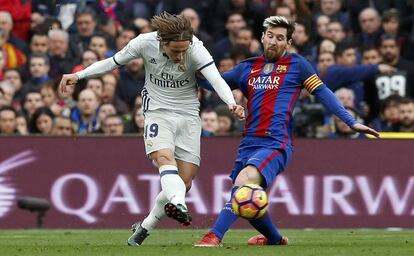 Modric y Messi en el pasado cl&aacute;sico