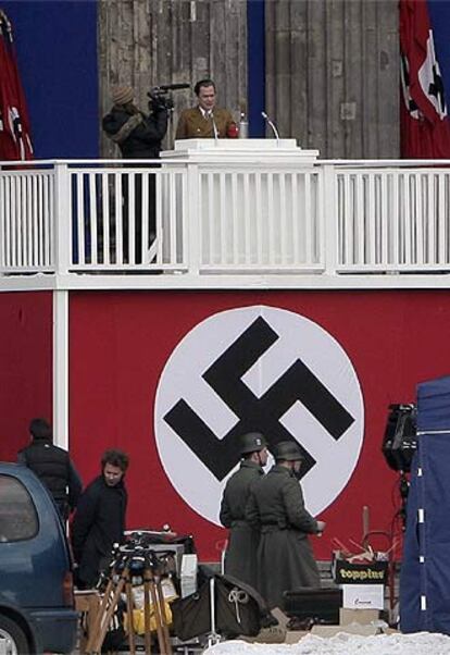 Preparativos para el rodaje en Berlín de la película sobre Hitler.