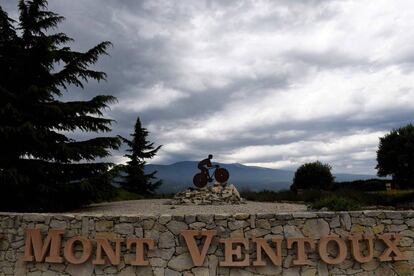 Imagen panorámica del Mont Ventoux.