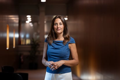 La consejera de Educación, Esther Niubó, en el Parlament de Cataluña.