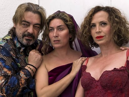 Antonio Canales, Estrella Morente y A&iacute;da G&oacute;mez, en un descanso de los ensayos de &#039;La guerra de las mujeres&#039;.