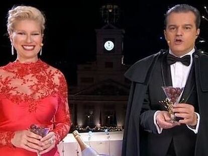 Anne Igartiburu y Ramón García, durante las campanadas.