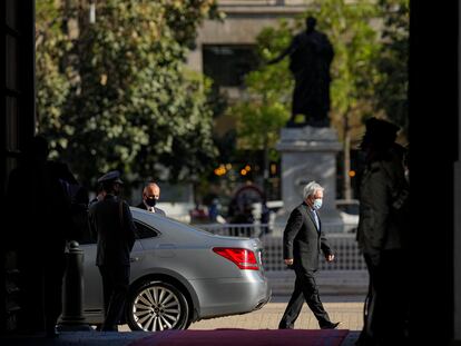 Sebastián Piñera, presidente do Chile, chega ao palácio de La Moneda, em Santiago, nesta segunda-feira.