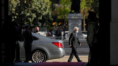 Sebastián Piñera, presidente do Chile, chega ao palácio de La Moneda, em Santiago, nesta segunda-feira.
