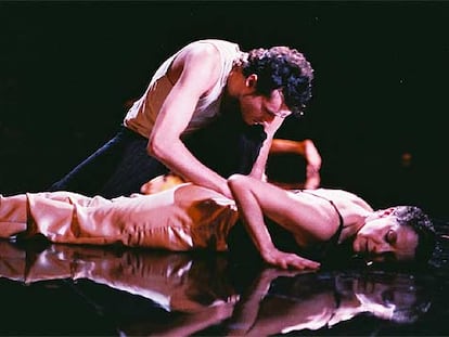 Teresa Nieto y Daniel Doña, en una escena de <i>Ni palante ni patrás.</i>