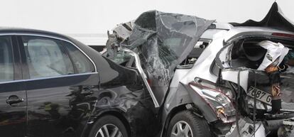 Estado en el que han quedado dos de los vehículos implicados en el accidente.