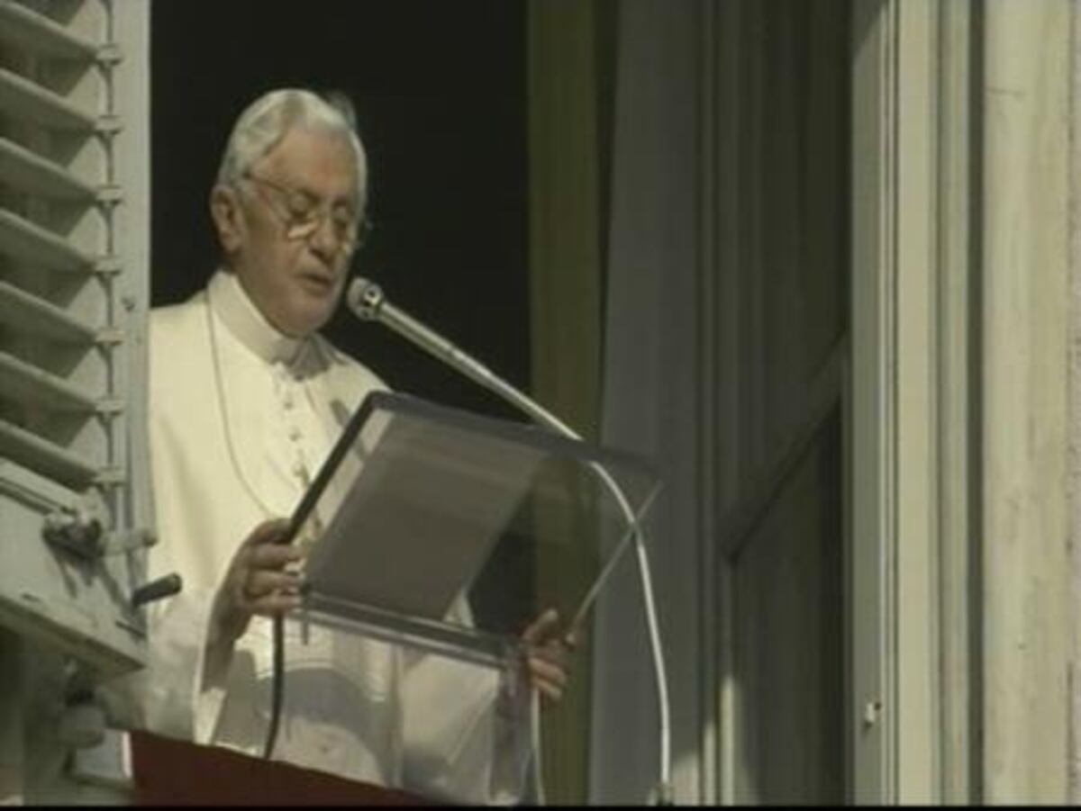 El Papa bendice a los fieles por videoconferencia | Noticias de ...