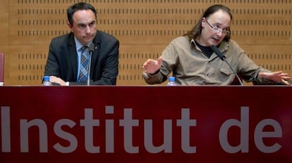 Jaume Ciurana, responsable municipal de Cultura, y Ramon Sim&oacute;, director del Grec, ayer. 