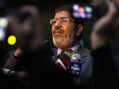 Mohamed Morsi hace campa&ntilde;a en Giza.