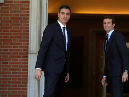 Pedro S&aacute;nchez y Pablo Casado, en La Moncloa.