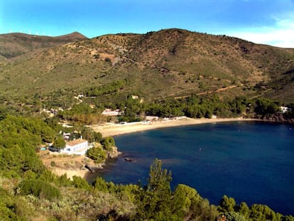 Vista general de la cala Montjoi donde se ubicar&aacute; elBulli Foundation. 