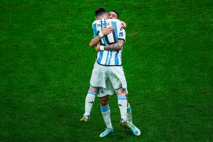 Lionel Messi y Di María en el mundial de Qatar 2022. 