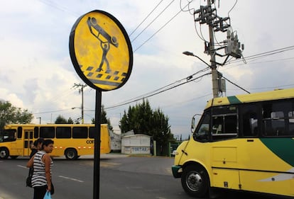Intervención urbana parte del proyecto 'Amarillo Público'. Imagen cedida por Rodrigo Olvera