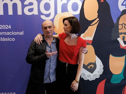 La directora del Festival Internacional de Teatro Clásico de Almagro, Irene Pardo, y el actor Pepe Viyuela, durante la presentación este jueves de la programación, en el Teatro de la Comedia en Madrid.