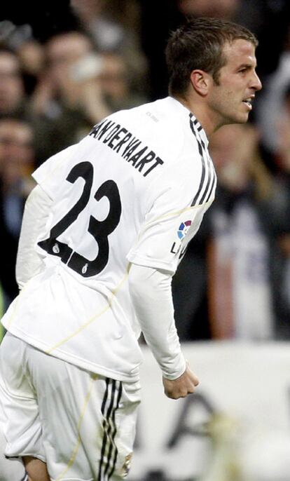 Van der Vaart, en un partido con el Madrid.