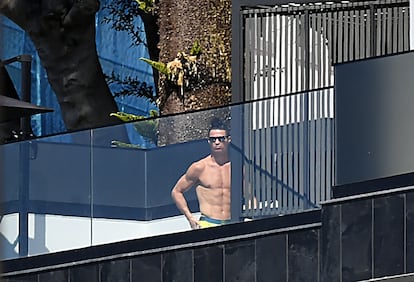 Cristiano Ronaldo, en su casa de Funchal, Madeira, el martes.