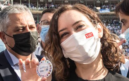 Isabel Díaz Ayuso, en el cierre de la Convención Nacional del PP en Valencia, este domingo.
Isabel Díaz Ayuso, en el acto de clausura de la Convención Nacional del PP, en la Plaza de Toros de Valencia
FOTO, MÒNICA TORRES EL PAÍS