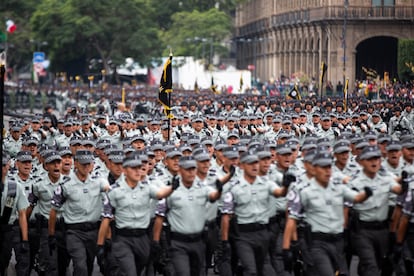 Integrantes de la Guardia Nacional, ahora parte de la secretaría de Defensa Nacional, durante el desfile por el día de la Independencia, el 16 de septiembre.