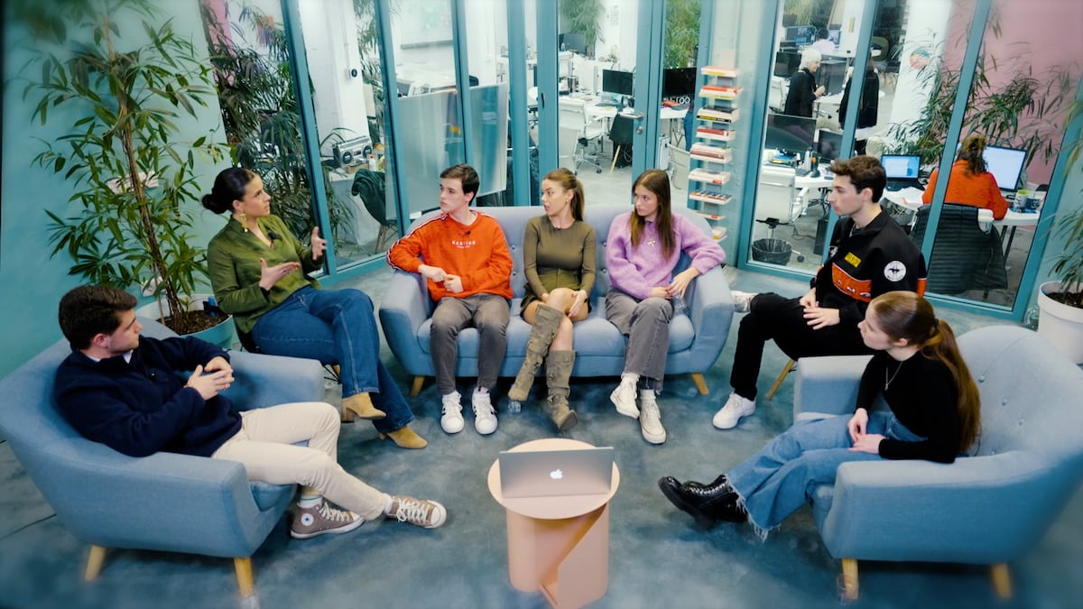 Vídeo | ‘El AltavoZ’, capítulo 1: ¿Qué piensa la generación Z del feminismo y el 8M? | 8M: Día de la Mujer | EL PAÍS