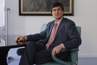 El viceconsejero vasco de Función Pública, Andrés Zearreta, esta mañana en su despacho.