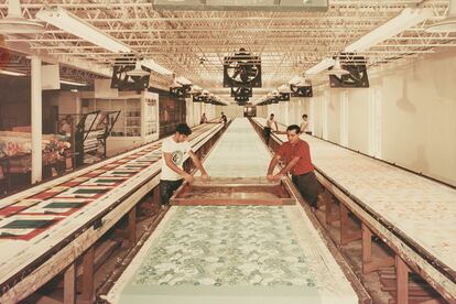 La fábrica de Key West Hand Print Fabrics en 1960, de donde salían la mayor parte de las telas estampadas utilizadas por Lilly Pulitzer.