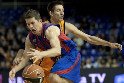 Lakovic se queja del marcaje de Valters.