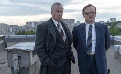 Stellan Skarsgård e Jared Harris, protagonistas do último grande fenômeno televisivo