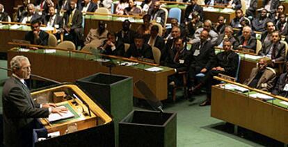 El presidente de Estados Unidos, George W. Bush, durante un momento de su intervención ante la Asamblea General de la ONU, en Nueva York.