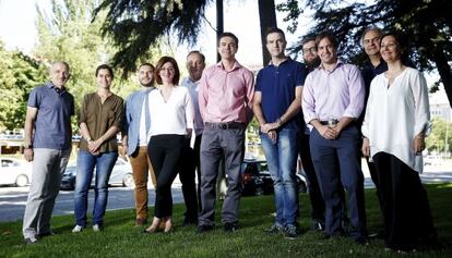 Maite Pagazaurtundua, junto a Andrés Hergoz y el resto de candidatos de Unidos.