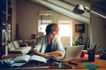 No importa la edad ni el objetivo. Al tratarse de un método 100% en línea permite aprender donde y cuando se quiera.