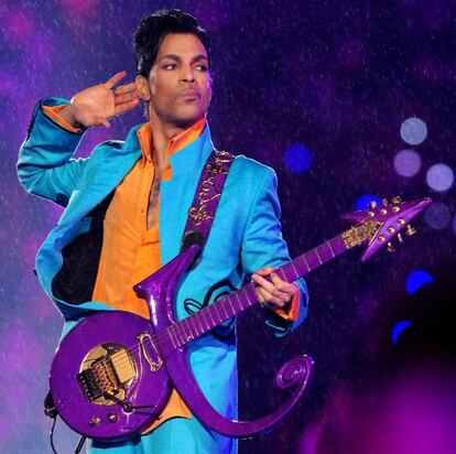 Prince durante um show em 2007.