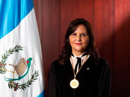 La jueza Gloria Porras en su oficina de Guatemala.