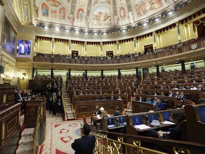 Spain’s politicians would do well to learn the meaning of “compromise.”