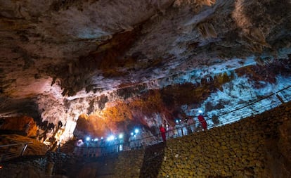 La cueva de El Soplao, en Cantabria.