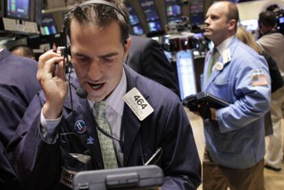 Un operador bursátil, el lunes en la Bolsa de Nueva York.