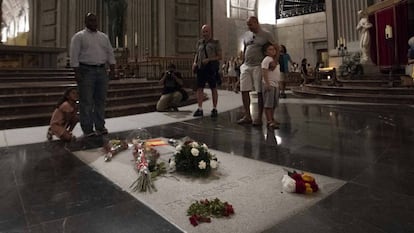 Tumba de Francisco Franco en el Valle de los Caídos.