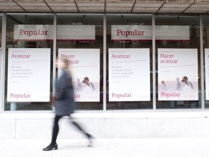 Popular ha iniciado una campa&ntilde;a de refuerzo de su marca por la que se cambiar&aacute;n los r&oacute;tulos de todas las oficinas en un plazo no superior a dos meses para la implantaci&oacute;n del nuevo logo de la compa&ntilde;&iacute;a.