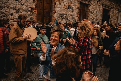 Celebración del amagüestu en el espacio cultural 'La Benéfica', en una imagen cedida el centro.