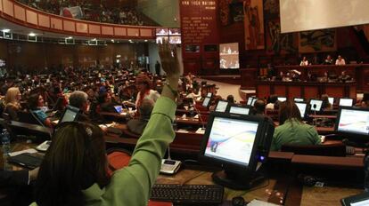 Interior de la Asamblea Nacional de Ecuador. 