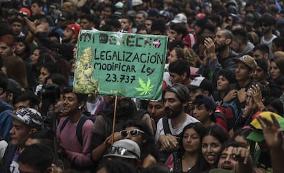 Manifestación en Buenos Aires por la despenalización de la marihuana y regulación estatal de los estupefacientes, realizada en mayo pasado