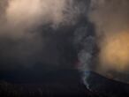 DVD 1071 (24-09-21) Evacuación de los vecinos en Tajuya por la aparición de una nueva boca del volcán, en La Palma. Foto Samuel Sánchez