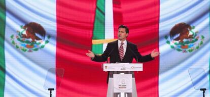 Enrique Peña Nieto, candidato del PRI mejor situado, durante una intervención pública el 5 de septiembre en Toluca.