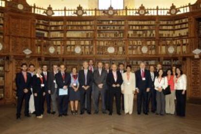 El ministro español de Educación, Cultura y Deportes, José Ignacio Wert posa con los participantes en la XXII Conferencia Iberoamericana de Ministros de Educación.