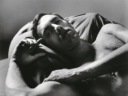 David Wojnarowcz Reclining (2), de Peter Hujar.