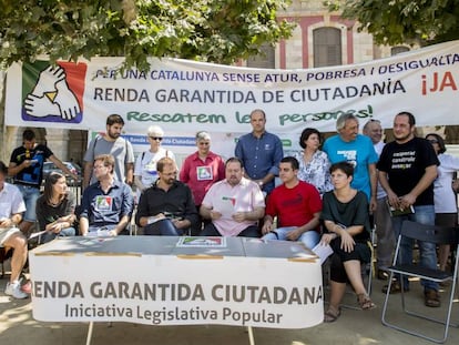 Representantes de las entidades promotoras del  Renta Garantizada, en 2015.