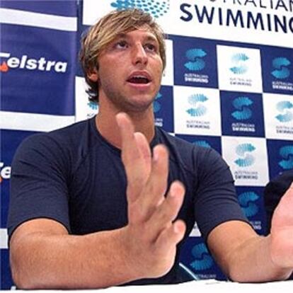 El nadador australiano Ian Thorpe, en rueda de prensa.